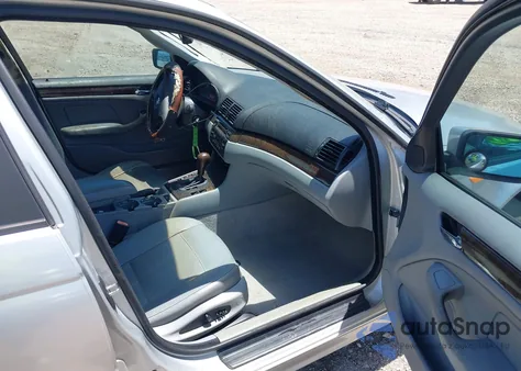 2003 BMW 325I from USA, damaged, VIN WBAEV334X3KL87573